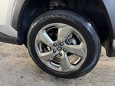 аварни машина: Toyota RAV4: 2021 г., 2.5 л, Вариатор, Гибрид, Кроссовер — 7