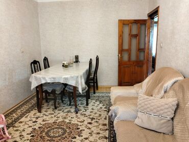 oturacaqlar: Qonaq otağı üçün, İşlənmiş, Açılan, Oval masa, 6 stul