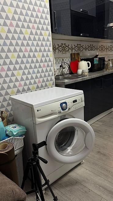 Долгосрочная аренда комнат: 50 м² — 6