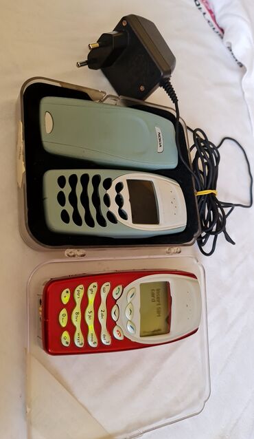 Nokia: Nokia 3310, < 2 GB, bоја - Crvena, Sa tastaturom — 1