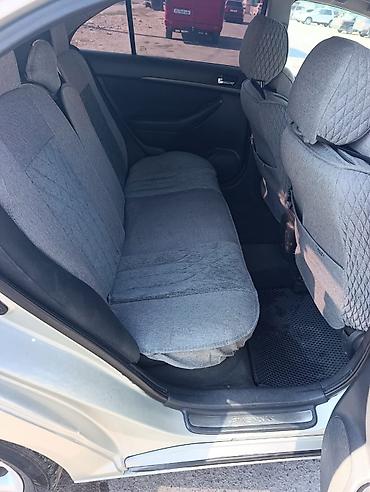 капитанские сиденья альфард: Toyota Avensis: 2004 г., Автомат, Бензин, Седан — 3