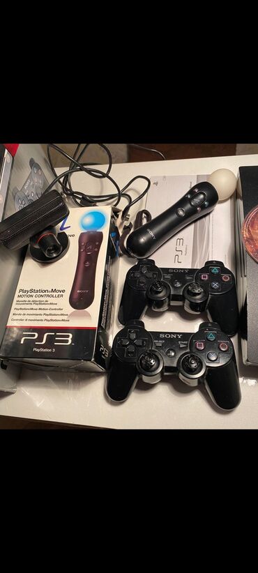 playstation 3 oyun diskleri: PS3 300azn satilir. Yaddaş 320 GB üstündə 2 ədəd dual shok, 2 ədəd