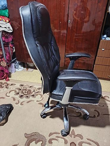 işlənmiş ofis kreslosu: İşlənmiş, Təkərli, Dəri — 3