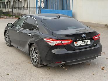 Toyota: Toyota Camry: 2022 г., 2.5 л, Вариатор, Гибрид, Седан — 5