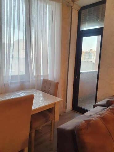 Uzunmüddətli kirayə mənzillər: Elimlər metrosunun yaxınlığında Baki Dövlətə yaxın 17 mertebeli — 2