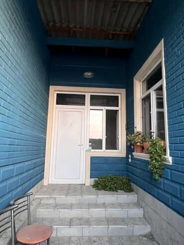 astarada ev satilir: 1 otaqlı həyət evi 📍 522 nömrəli avtobus xəttinin üstündə, məktəbə