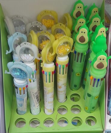 Məktəb çantaları: Yeni Qələm 1 ədədlə 10 rəngdə yazmaq olar Qələmin 1 ədəd 3 azn — 11