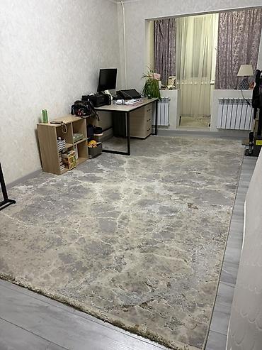 Ковер 3,75м*2,55м современный, прямоугольный, крупного формата. - at lalafo.kg Ковер 3,75м*2,55м современный, прямоугольный, крупного формата. -