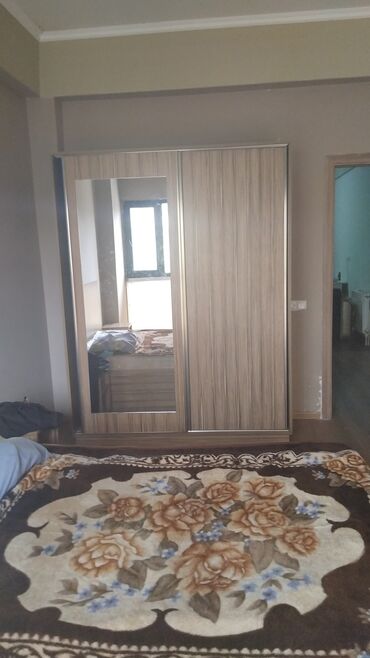 razində kirayə evlər: Salam 1nefer otag yoldas axtarìlìr makler deyiləm evin her seraiti