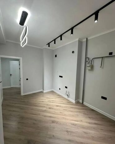 Помещения свободного назначения: 1 комната, 40 м², 8 этаж, Дизайнерский ремонт