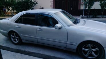 бусик машина: Mercedes-Benz E 220: 2003 г., 2.7 л, Автомат, Дизель, Седан