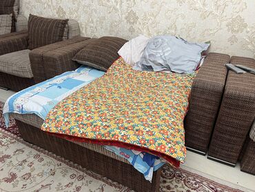 мягкая мебель бу: Раскладной диван, Б/у, Односпальный