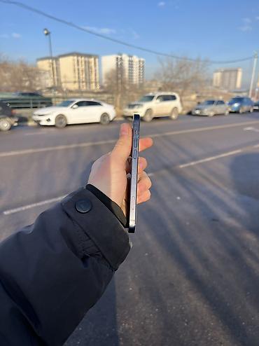 Apple iPhone: IPhone 12, Б/у, 128 ГБ, Черный, Защитное стекло, Чехол, Кабель, 79 % — 8