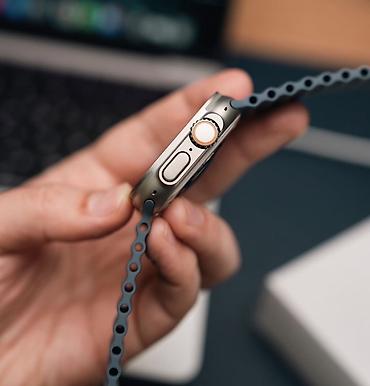apple watch ultra 1: Apple Watch Ultra 3 natural titanium (49 mm) – titan korpuslu, safir — 2