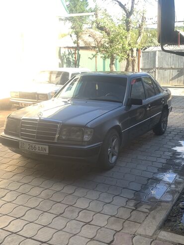 Mercedes-Benz E 200: 1991 г., 2 л, Механика, Бензин, Седан