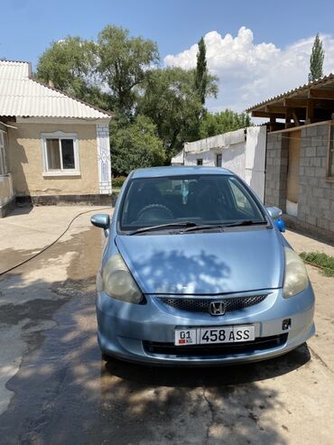 шипованные шины б у: Honda Fit: 2005 г., 1.3 л, Автоматтык, Бензин, Хетчбек