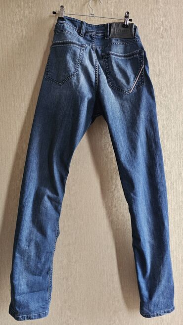 Джинсы: Джинсы Мужские Мало носил В идеальном состоянии Размер 44 Италия — 2