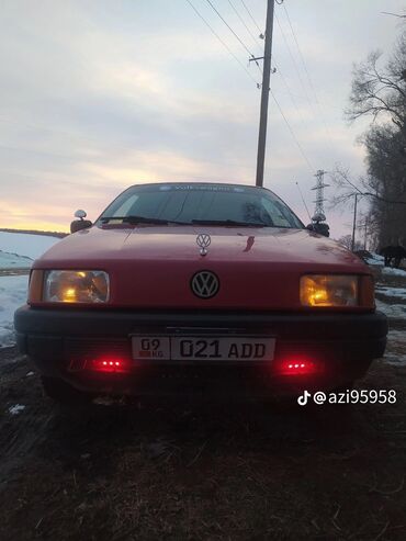 1 8: Volkswagen Passat: 1991 г., 1.8 л, Механика, Бензин, Седан