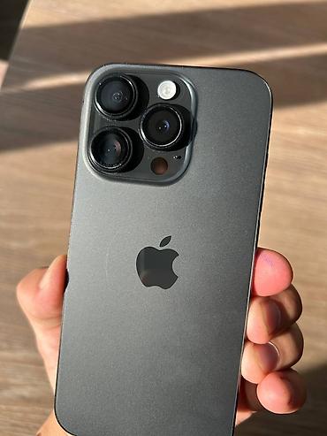 Apple iPhone: IPhone 15 Pro, Black Titanium — 4