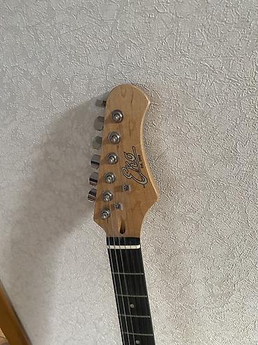 elektro gitara satışı: Alındığından bəri çox az istifadə olunub. Xaricə köçürəm deyə satılır — 3