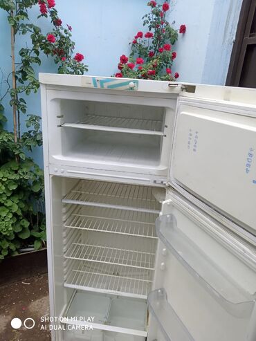 su xaladenik: Xarab 2 qapılı Indesit Soyuducu Satılır, rəng - Ağ