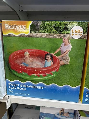 Надувной детский бассейн Bestway Sweet Strawberry Play Pool - Яркий