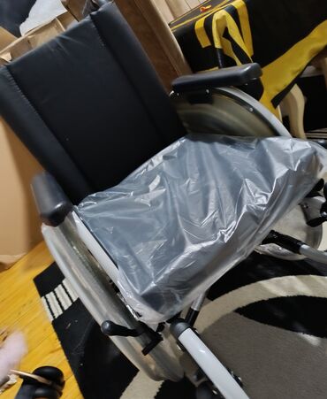 Əlil arabaları: Heç islənməyib kitabı içindədir salafanın içindədir əgər ciddi almaq — 10