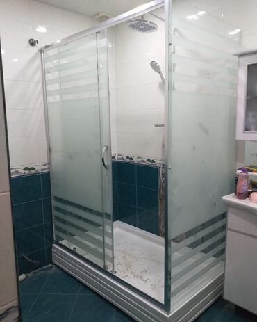 Duş kabinaları, arakəsmələr: Yeni Üstü açıq kabina, Künc üçün, Ödənişli çatdırılma — 25