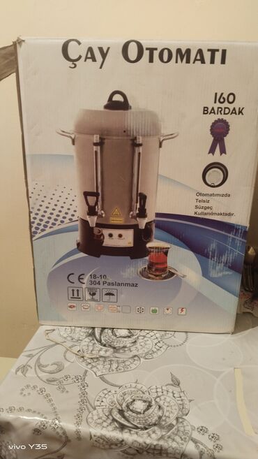 blackbird et ceken: Yeni Elektrik Samovar, 10-dan çox l, Ünvandan götürmə