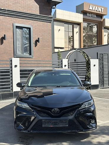 Унаа сатуу: Toyota Camry: 2018 г., 2.5 л, Автомат, Бензин, Седан — 2