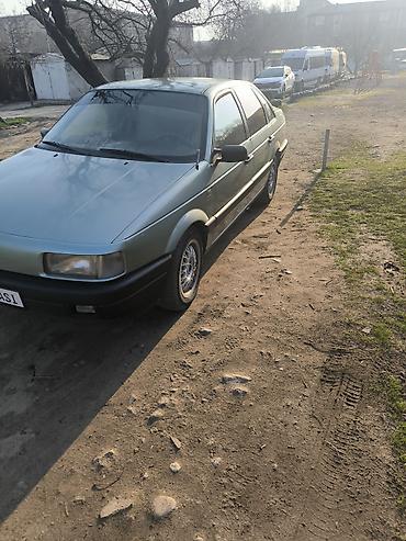 Volkswagen: Volkswagen Passat: 1988 г., 1.8 л, Механика, Бензин, Седан — 3