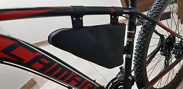 velosiped çanta: Velosiped üçün rama altı çanta. Natural dəridən əl işidir. Sifarişlə — 6