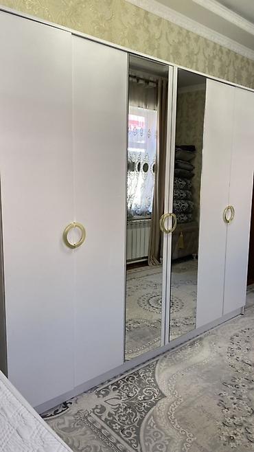 Туалетные столики: Продаётся спальный гарнитур б/у в связи с переездом . Состояние — 12