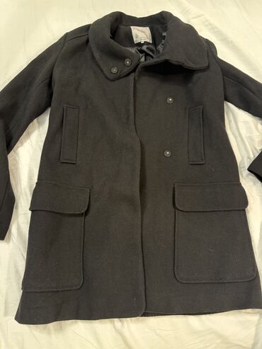 женское пальто с капюшоном: Пальто, Zara, S (EU 36), цвет - Черный
