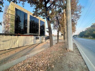 участок или времянка алтын ордо по ул анкара ж м алтын ордо по ул горького: 🚀 Редкое предложение для инвесторов и бизнеса! 🏢 Продается отдельно