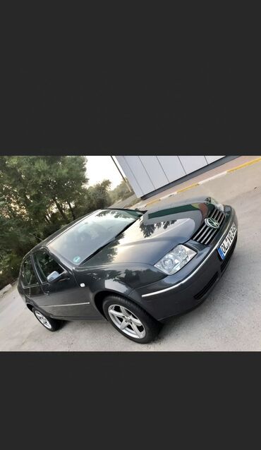 Volkswagen: Volkswagen Bora: 2005 г., 1.6 л, Автомат, Бензин, Седан