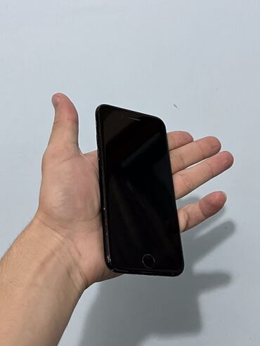 телефон fly ezzy 7 black: IPhone 7, 128 ГБ, Jet Black, Беспроводная зарядка