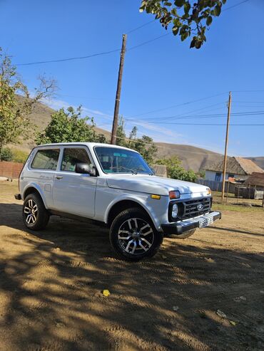 niva maşını: VAZ (LADA) 4x4 Niva: 1.7 l | 2008 il 10000 km Ofrouder/SUV