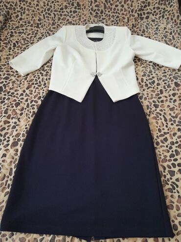 Kokteyl donlar: Новое платье (темно-синего цвета) с пиджаком. Размер 46-48. Рукав три — 7