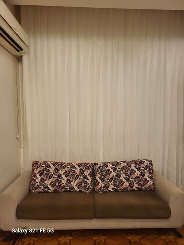 divan üstü: Divan, İşlənmiş, Açılmayan, Bazasız, Nabuk, Çatdırılma yoxdur