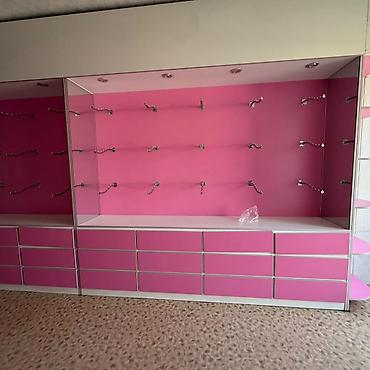 o store: Витрина Для одежды, С подсветкой, 250 см * 540480 см * 50 см, Б/у — 4