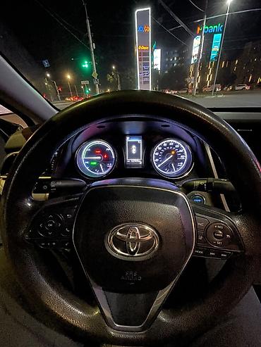 e2 byd: Toyota Camry: 2020 г., 2.5 л, Автомат, Гибрид, Седан — 3