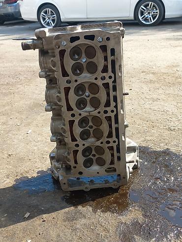 Sbor motorlar və silindr başlıqları: Mercedes-Benz silindr başlığı - Orijinal Mercedes-Benz detallı — 4