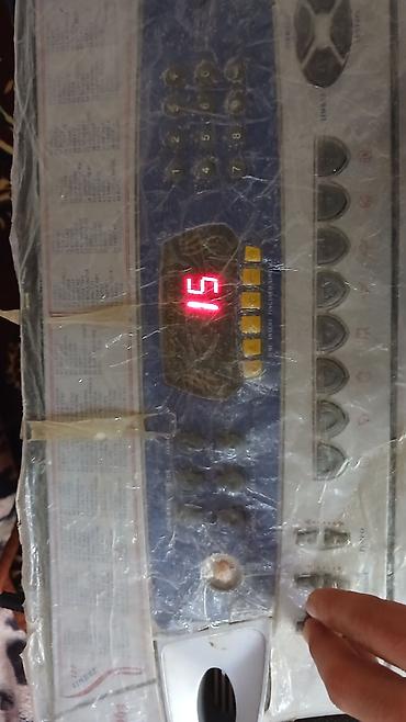 Elektron sintezator – 61 klaviş - Tam ölçülü 61 klavişli klaviatura