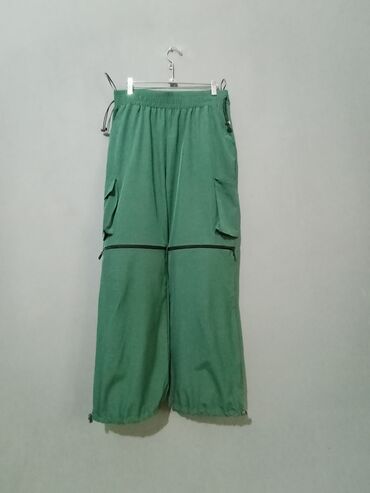 qaqa şalvarı: Yaşıl rəngli uzun cargo şort/pants kombini: - Model: iki parçalı