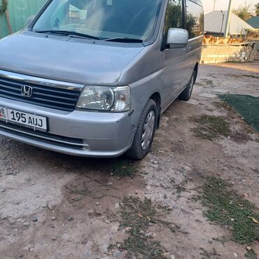 солнцезащитный козырек в машине: Honda Stepwgn: 2002 г., Минивэн