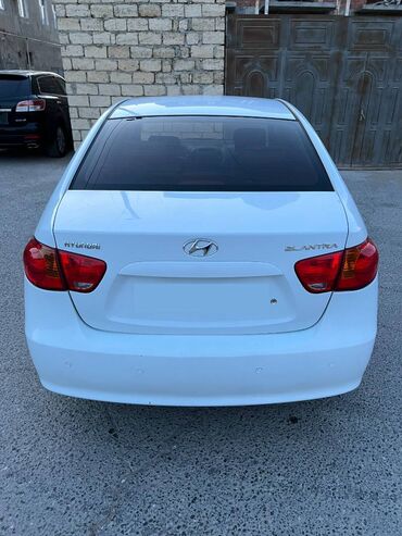 Hyundai: Hyundai Elantra: 2 l | 2008 il Sedan — 15