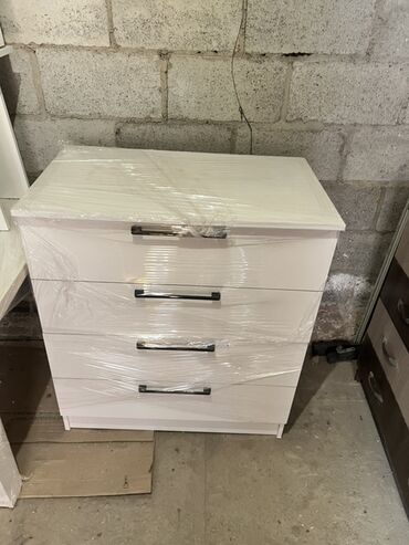 Кухонные гарнитуры: Кухонный гарнитур модульный, белый, с тёмной столешницей. Состав и — 11