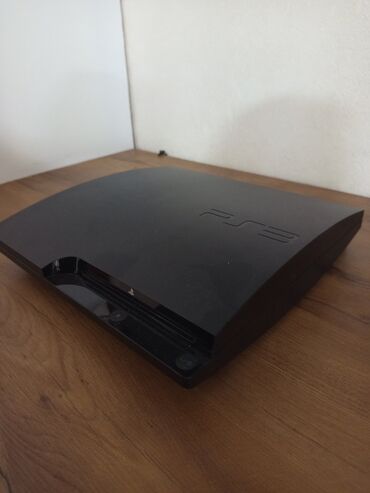 PS3 (Sony PlayStation 3): Başqaları kimi xarab konsol deyil konsol hele indiye qeder acilmayib