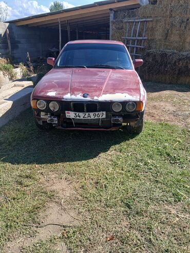 пресс трава: BMW 5 series: 1992 г., 2 л, Механика, Бензин, Седан